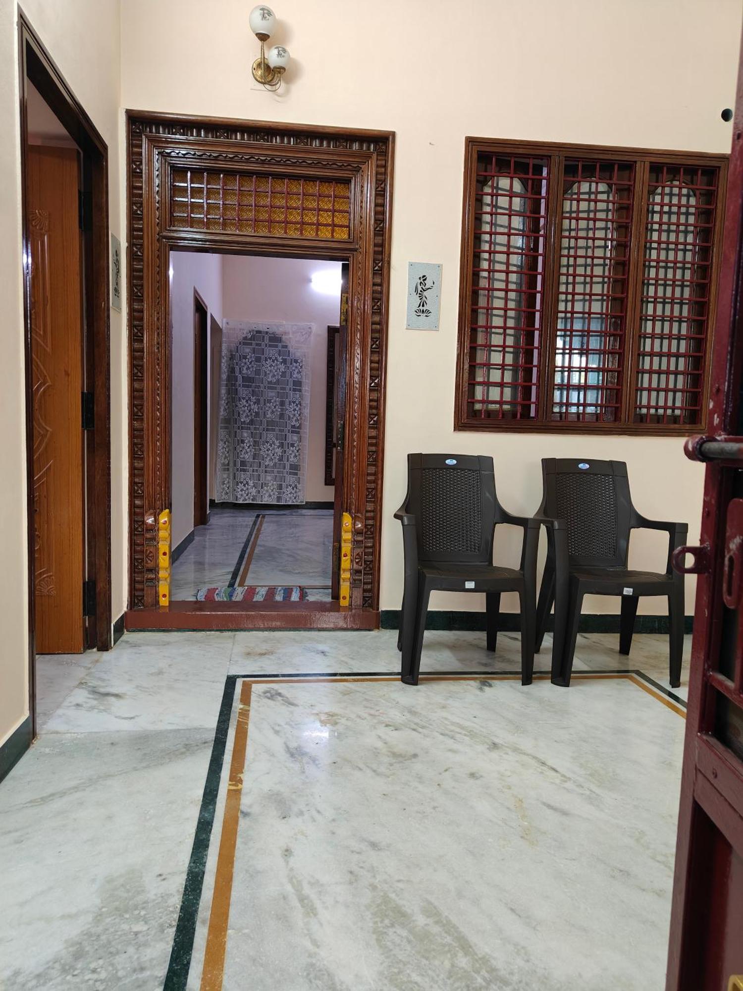 Guru Krupa Home Stay Tiruvannāmalai Exterior photo
