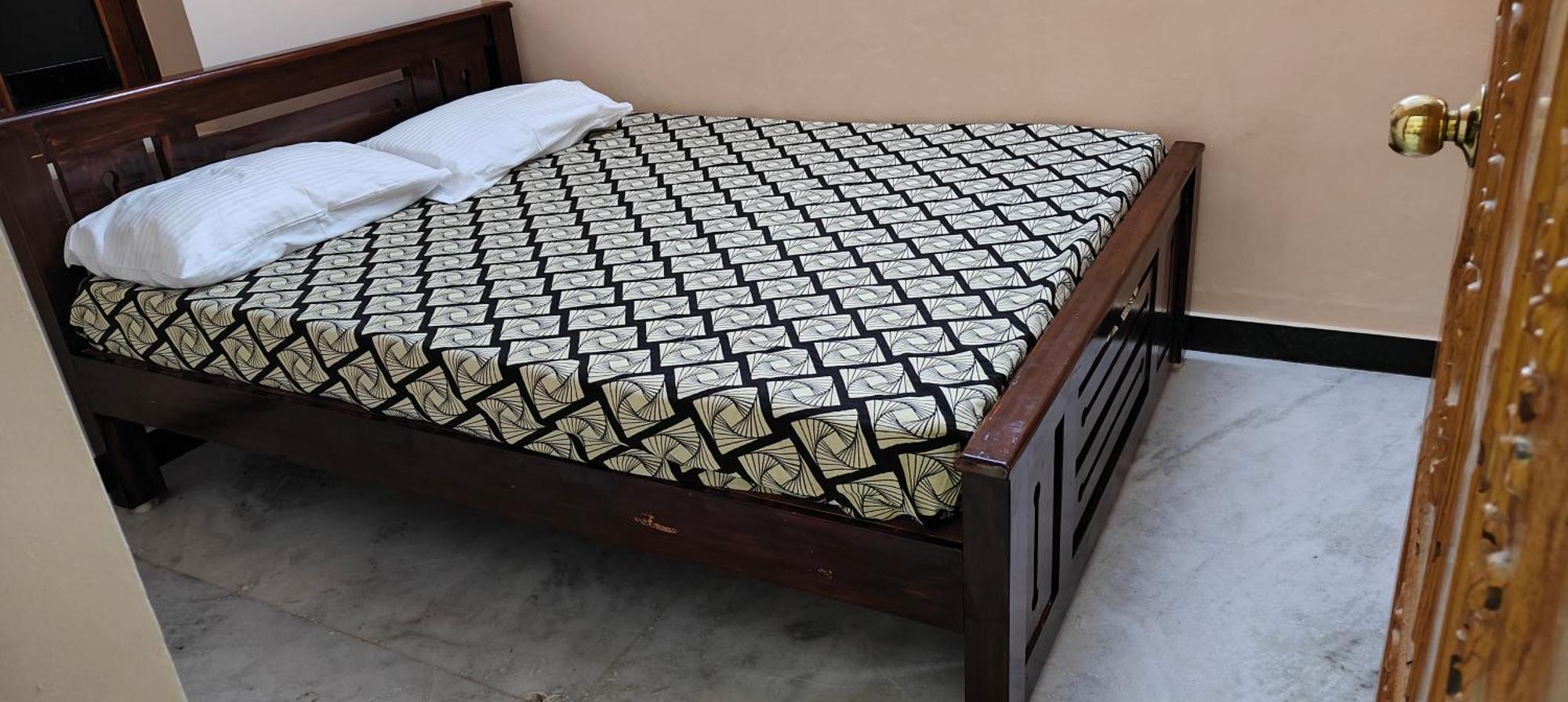 Guru Krupa Home Stay Tiruvannāmalai Exterior photo